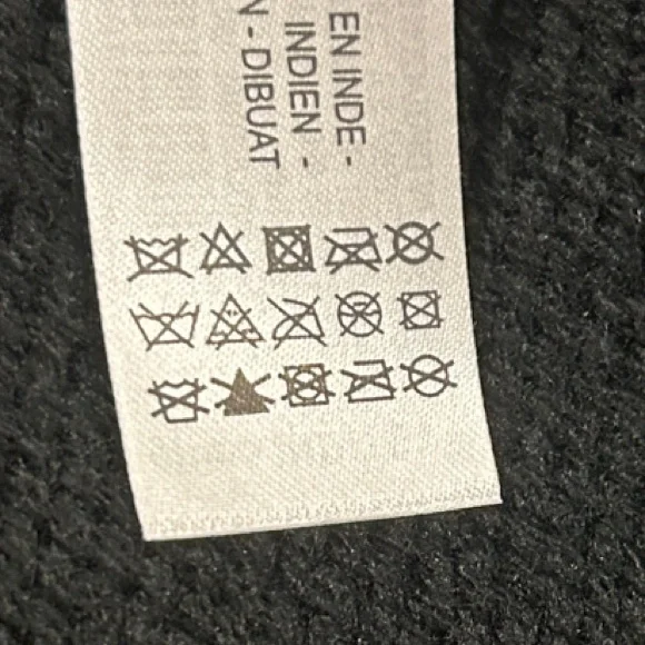 Zara Black, White, & Gold  Sequin Open Front Cardigan Size Medium NWT - Picture 9 of 9